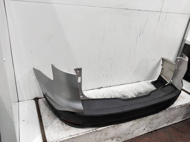 Recambio de paragolpes trasero para ford focus turn. referencia OEM IAM  VER FOTOS 
