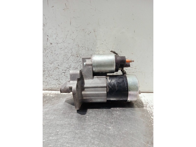 Recambio de motor arranque para renault clio ii fase ii (b/cb0) referencia OEM IAM 8200584675 M000T87881 