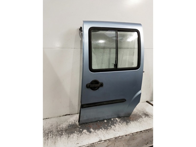 Recambio de puerta lateral corredera izquierda para fiat doblo cargo (223) 1.9 d referencia OEM IAM   6P