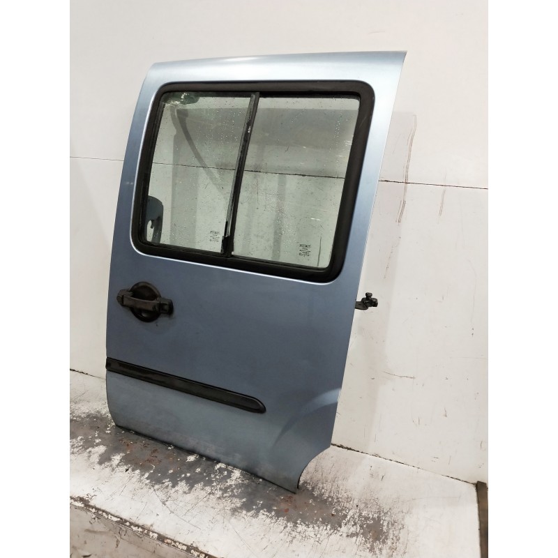 Recambio de puerta lateral corredera izquierda para fiat doblo cargo (223) 1.9 d referencia OEM IAM   6P