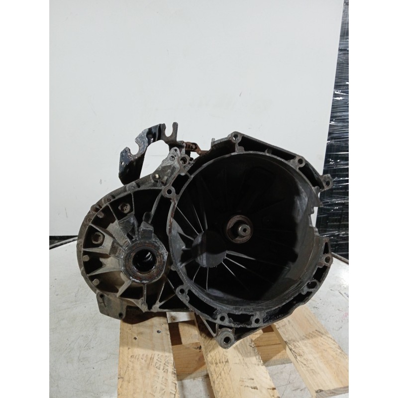 Recambio de caja cambios para ford transit caja cerrada ´06 referencia OEM IAM 6CR17002DC T1GC3100308040758 5V
