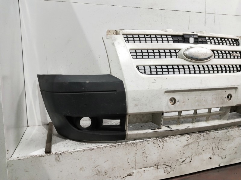 Recambio de paragolpes delantero para ford transit caja cerrada ´06 referencia OEM IAM   