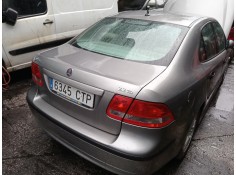 saab 9-3 berlina del año 2004 2