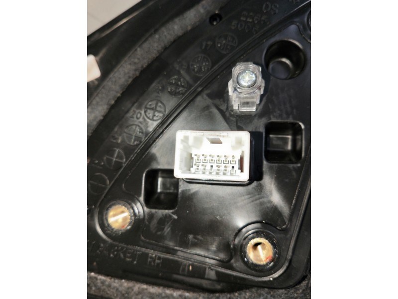 Recambio de retrovisor derecho para hyundai kona n os referencia OEM IAM   ELECTRICO