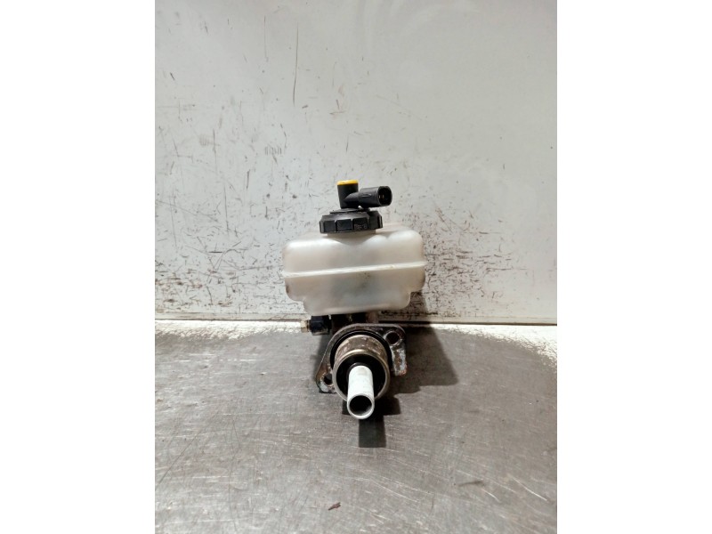 Recambio de bomba freno para renault master ii phase 2 caja cerrada referencia OEM IAM 21027999  