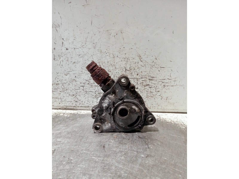 Recambio de depresor freno / bomba vacio para renault master ii phase 2 caja cerrada referencia OEM IAM VP8001B  