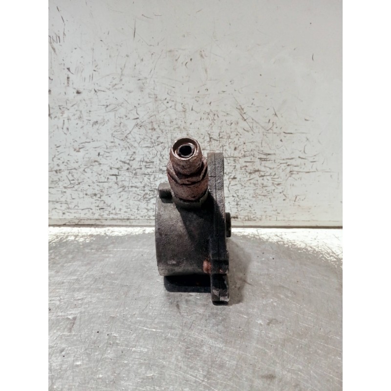 Recambio de depresor freno / bomba vacio para renault master ii phase 2 caja cerrada referencia OEM IAM VP8001B  