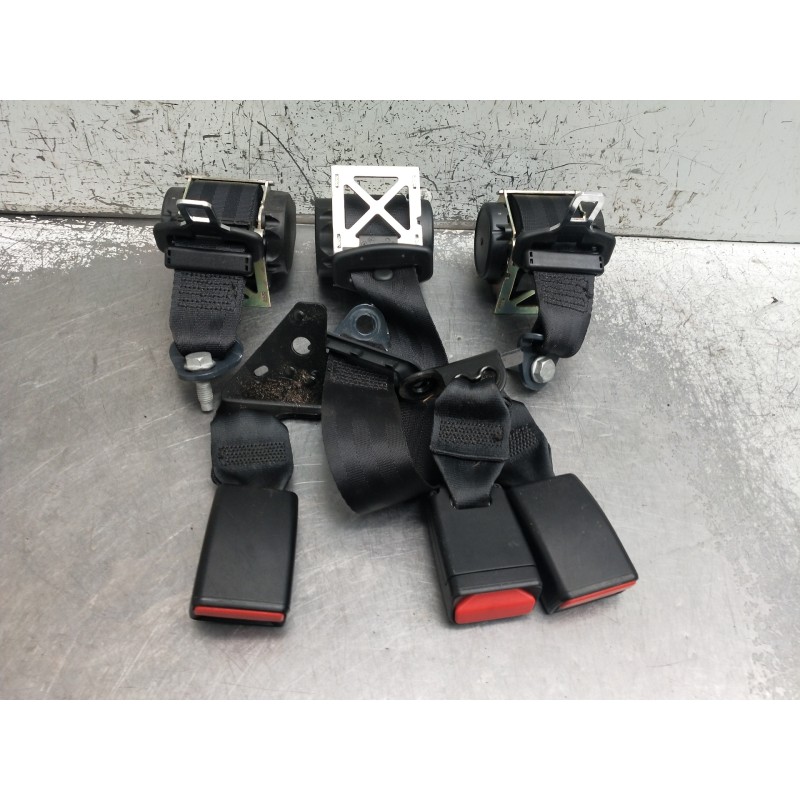 Recambio de juego cinturones trasero para citroen c-elysée referencia OEM IAM 8135630 8135629 4P. 8142636
