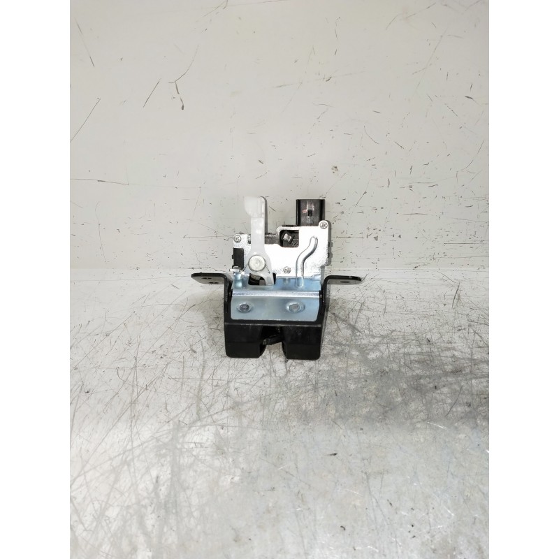 Recambio de motor cierre centralizado porton para hyundai kona n os referencia OEM IAM 81230G6010 81230J9000 5P