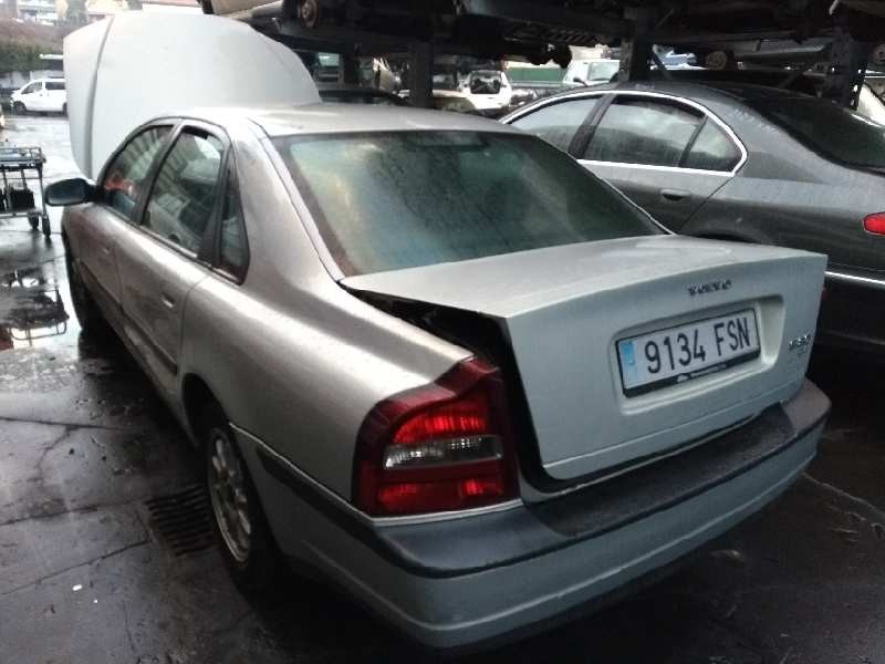 volvo s80 berlina del año 1999