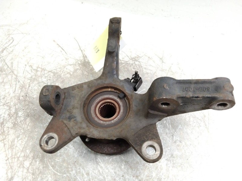 Recambio de mangueta delantera izquierda para lancia kappa berlina 2.4 jtd ls referencia OEM IAM   