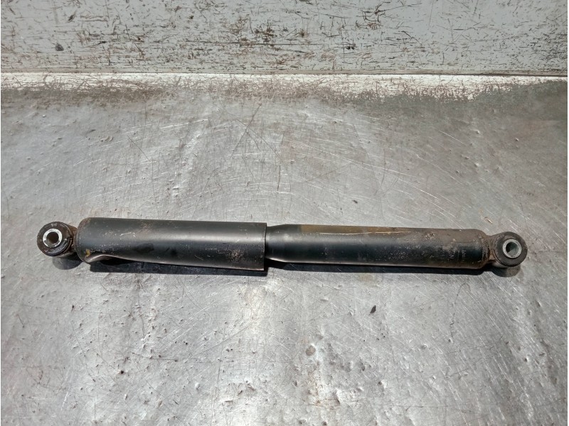 Recambio de amortiguador trasero izquierdo para volkswagen crafter combi (2e) referencia OEM IAM A9063260800  