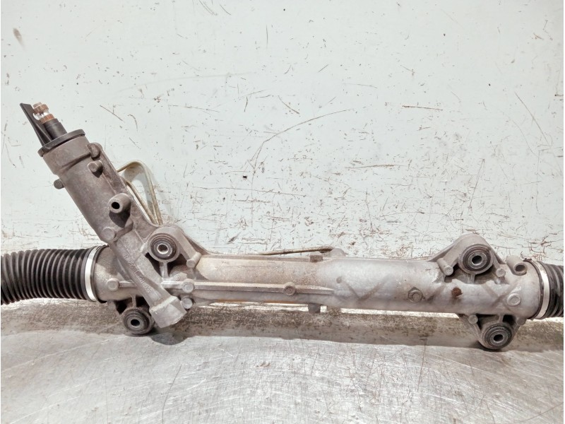 Recambio de cremallera direccion para volkswagen crafter combi (2e) referencia OEM IAM A9064600600 R90611011005 