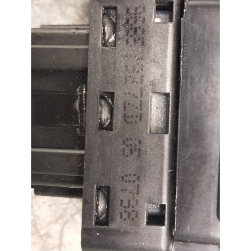 Recambio de mando elevalunas delantero derecho para citroen c-elysée referencia OEM IAM 9676662ZD 96657927ZD 4P