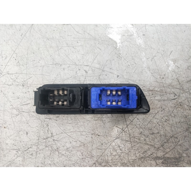 Recambio de mando elevalunas delantero izquierdo para citroen c-elysée referencia OEM IAM 9676662ZD 96657927ZF 4P