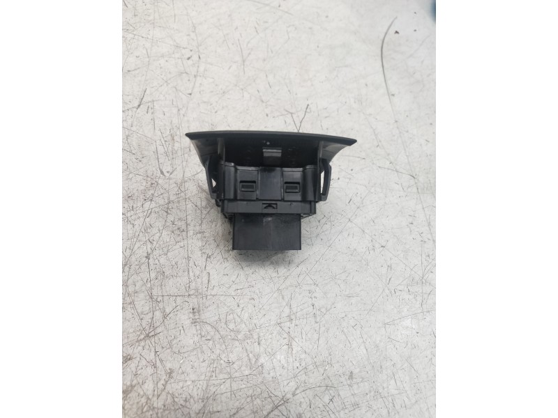 Recambio de mando elevalunas trasero derecho para citroen c-elysée referencia OEM IAM 9674559377  4P