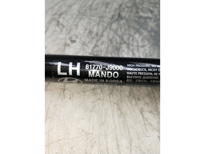 Recambio de amortiguadores maletero / porton para hyundai kona n os referencia OEM IAM 81770J9000  