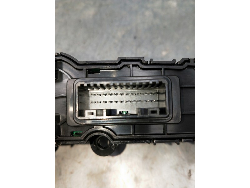 Recambio de mando multifuncion para hyundai kona n os referencia OEM IAM 93310J9DM0 3V74J01000 