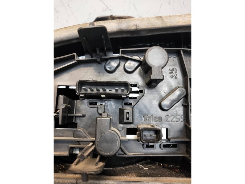 Recambio de piloto trasero izquierdo para peugeot 406 berlina (s1/s2) referencia OEM IAM   