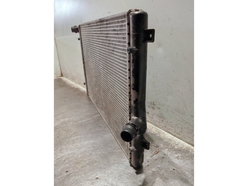 Recambio de radiador agua para seat leon (1p1) referencia OEM IAM 2002112 53425 