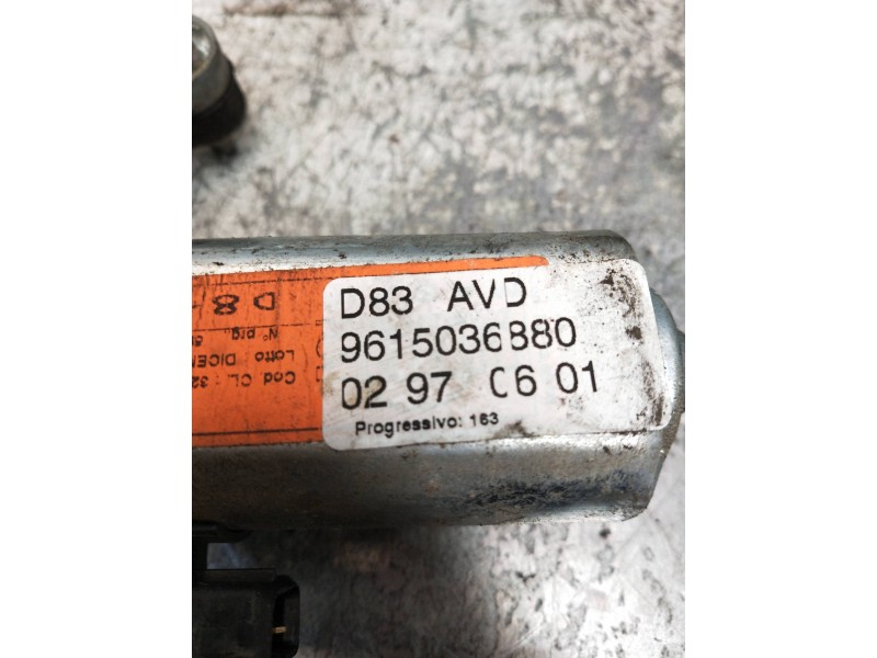 Recambio de elevalunas delantero derecho para peugeot 406 berlina (s1/s2) referencia OEM IAM 9615036880  4P