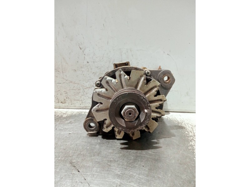 Recambio de alternador para mitsubishi canter 4.05  chasis 75 cabina individual (comfort) referencia OEM IAM ME221165 A4TU6888 