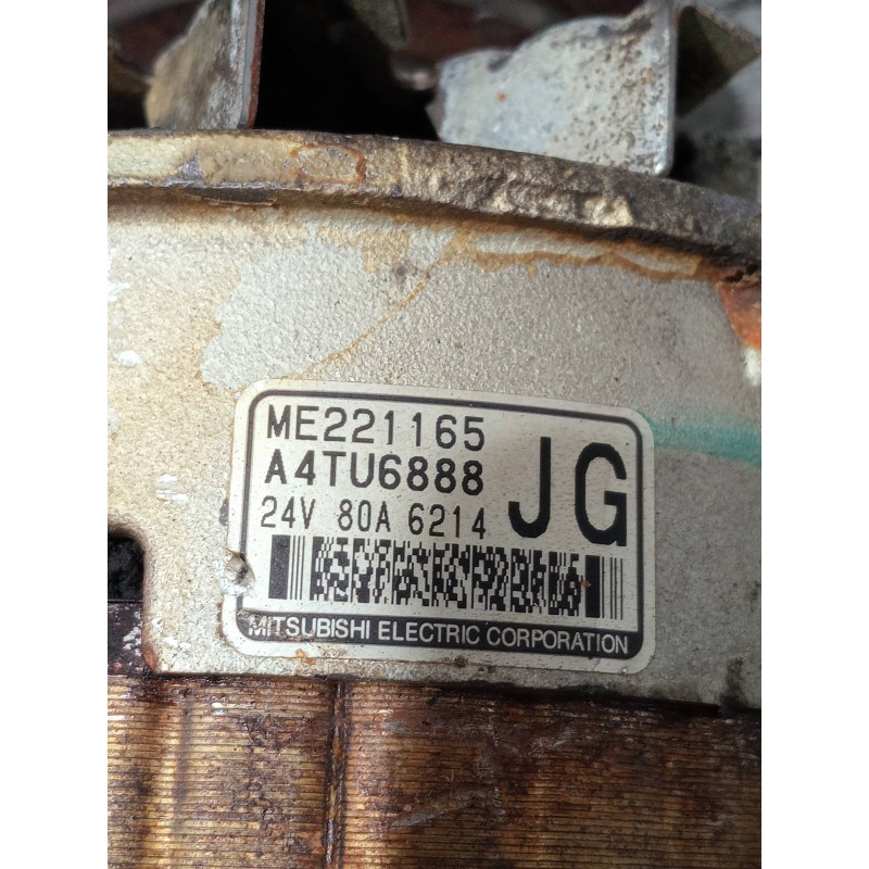 Recambio de alternador para mitsubishi canter 4.05  chasis 75 cabina individual (comfort) referencia OEM IAM ME221165 A4TU6888 