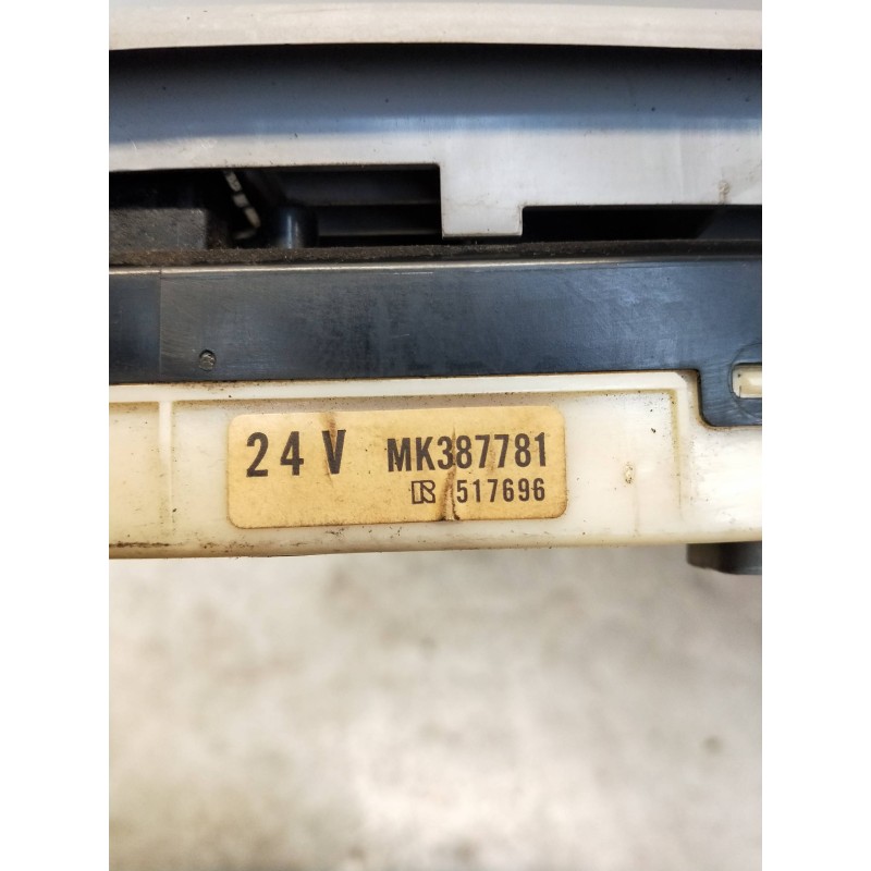 Recambio de mando elevalunas delantero derecho para mitsubishi canter 4.05  chasis 75 cabina individual (comfort) referencia OEM