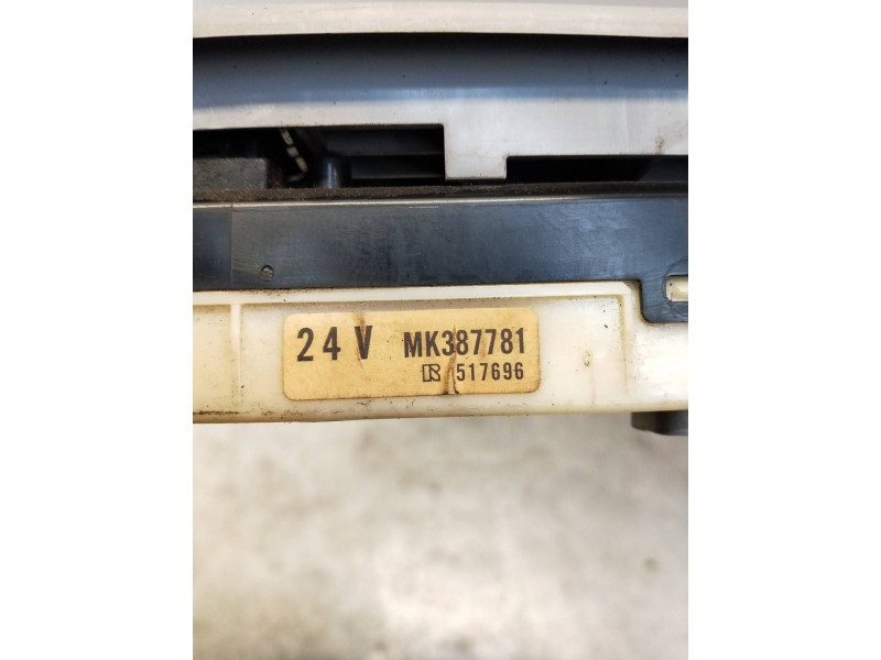 Recambio de mando elevalunas delantero derecho para mitsubishi canter 4.05  chasis 75 cabina individual (comfort) referencia OEM