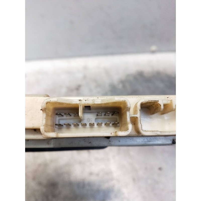 Recambio de mando elevalunas delantero izquierdo para mitsubishi canter 4.05  chasis 75 cabina individual (comfort) referencia O