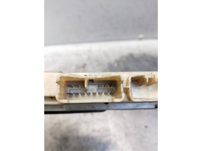 Recambio de mando elevalunas delantero izquierdo para mitsubishi canter 4.05  chasis 75 cabina individual (comfort) referencia O