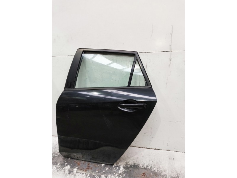 Recambio de puerta trasera izquierda para mazda 3 lim. (bl) referencia OEM IAM   5P