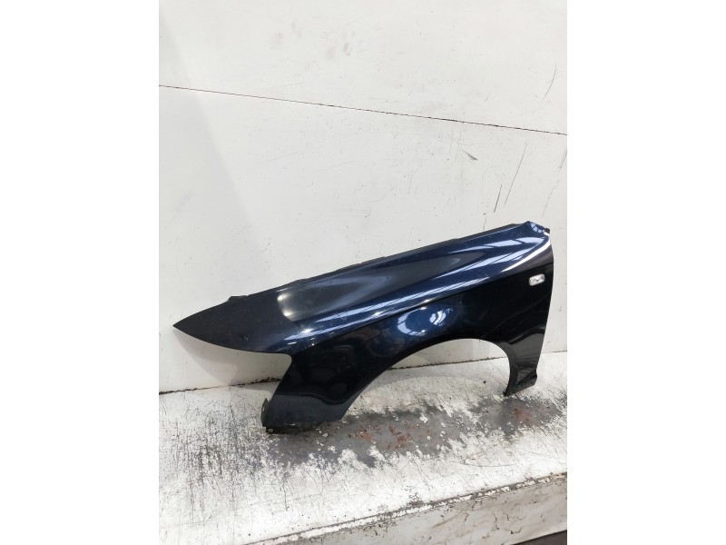 Recambio de aleta delantera izquierda para audi a6 avant (4f5) referencia OEM IAM   