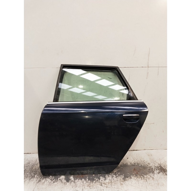 Recambio de puerta trasera izquierda para audi a6 avant (4f5) referencia OEM IAM   5P