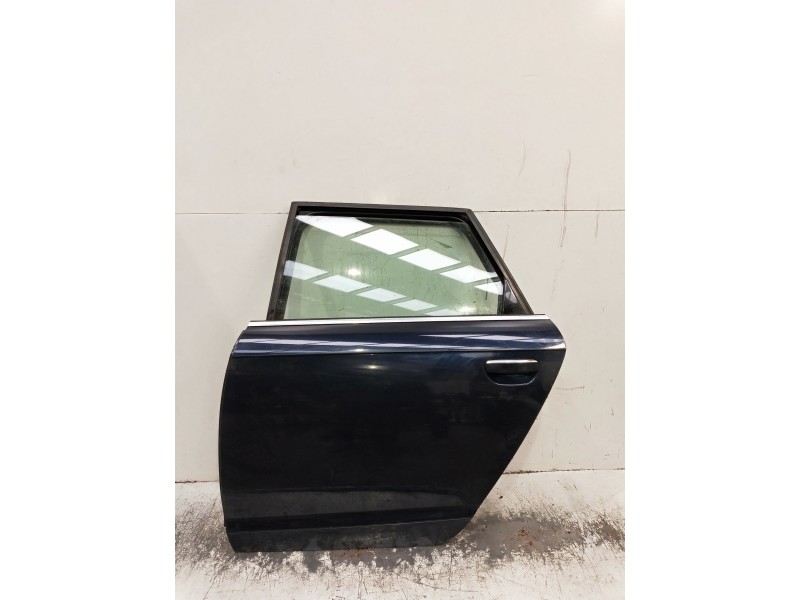 Recambio de puerta trasera izquierda para audi a6 avant (4f5) referencia OEM IAM   5P