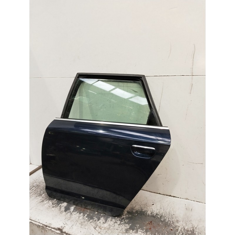 Recambio de puerta trasera izquierda para audi a6 avant (4f5) referencia OEM IAM   5P