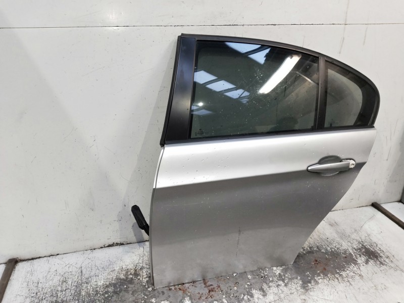 Recambio de puerta trasera izquierda para bmw serie 3 berlina (e90) referencia OEM IAM   4P