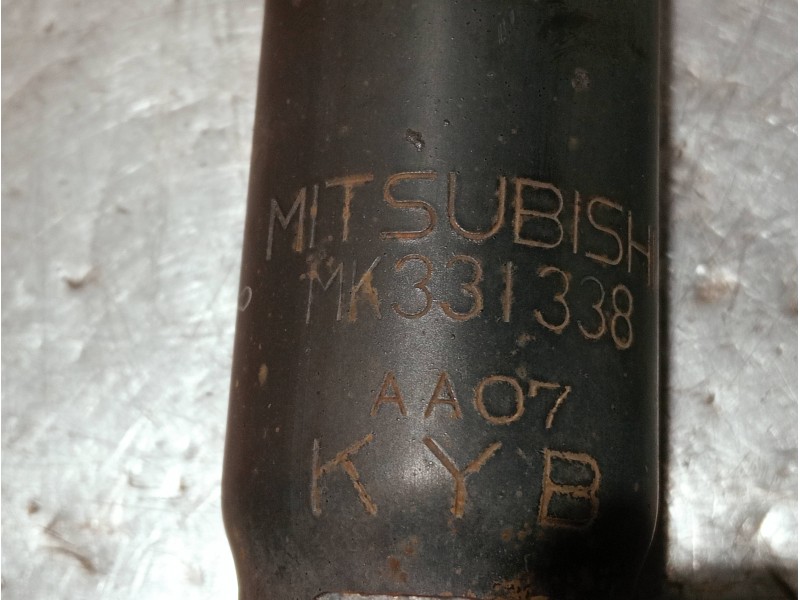 Recambio de amortiguador delantero izquierdo para mitsubishi canter 4.05  chasis 75 cabina individual (comfort) referencia OEM I