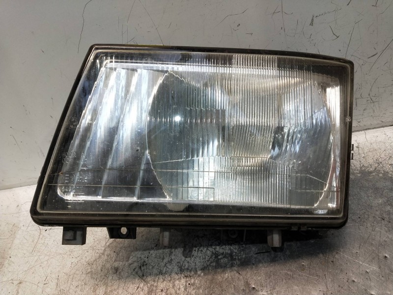 Recambio de faro izquierdo para mitsubishi canter 4.05  chasis 75 cabina individual (comfort) referencia OEM IAM 89311292  