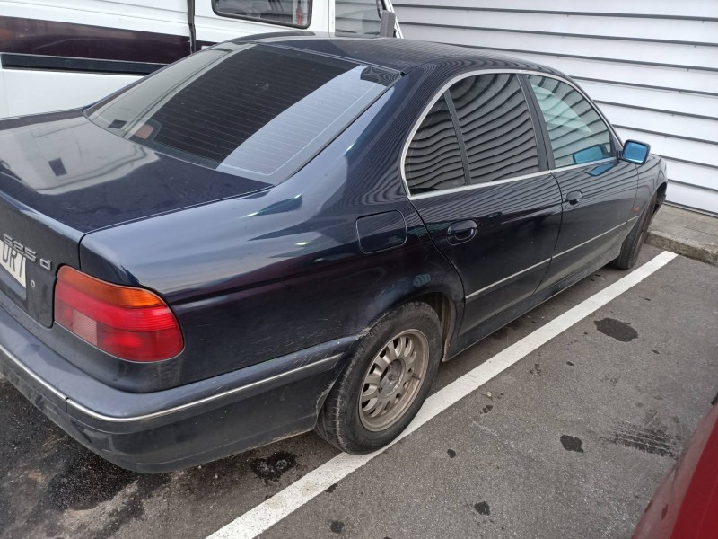 bmw serie 5 berlina (e39) del año 2000