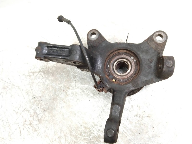 Recambio de mangueta delantera izquierda para lancia kappa berlina 2.4 turbodiesel referencia OEM IAM   