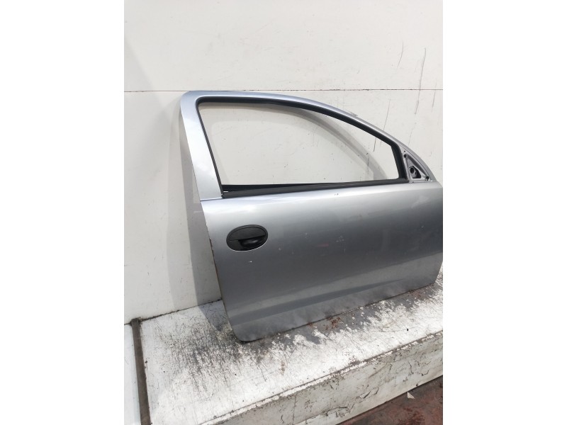 Recambio de puerta delantera derecha para opel corsa c referencia OEM IAM  VER FOTOS 3P