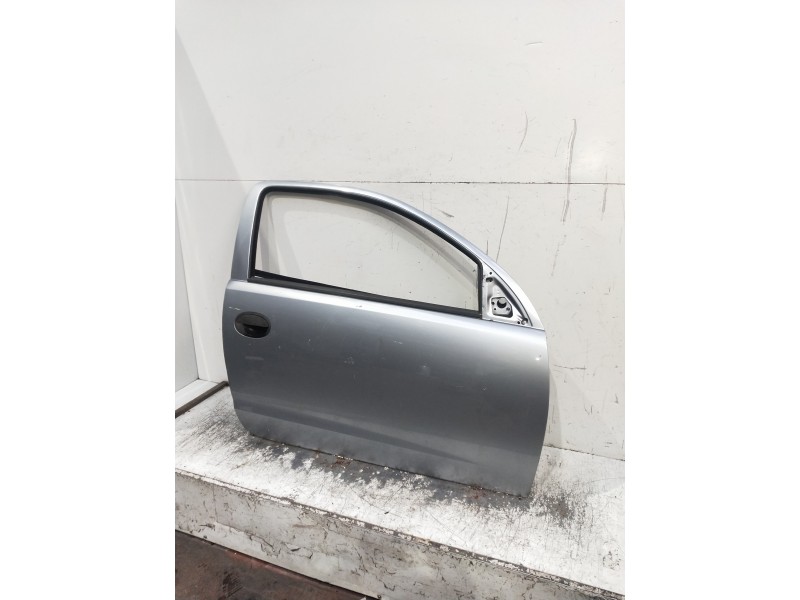 Recambio de puerta delantera derecha para opel corsa c referencia OEM IAM  VER FOTOS 3P