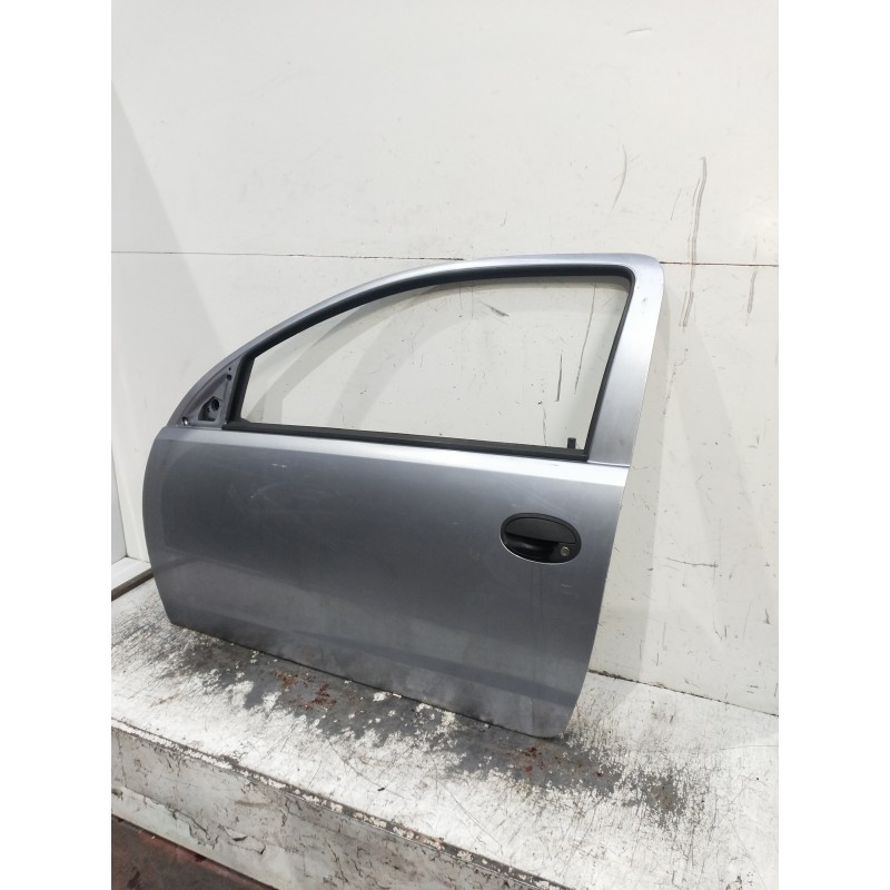 Recambio de puerta delantera izquierda para opel corsa c referencia OEM IAM   3P