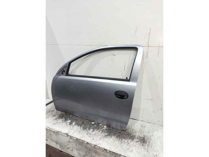 Recambio de puerta delantera izquierda para opel corsa c referencia OEM IAM   3P
