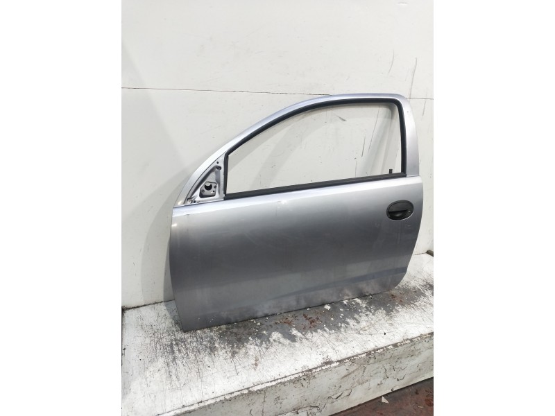 Recambio de puerta delantera izquierda para opel corsa c referencia OEM IAM   3P