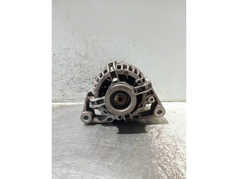 Recambio de alternador para opel corsa c referencia OEM IAM 24437119 0124225041 