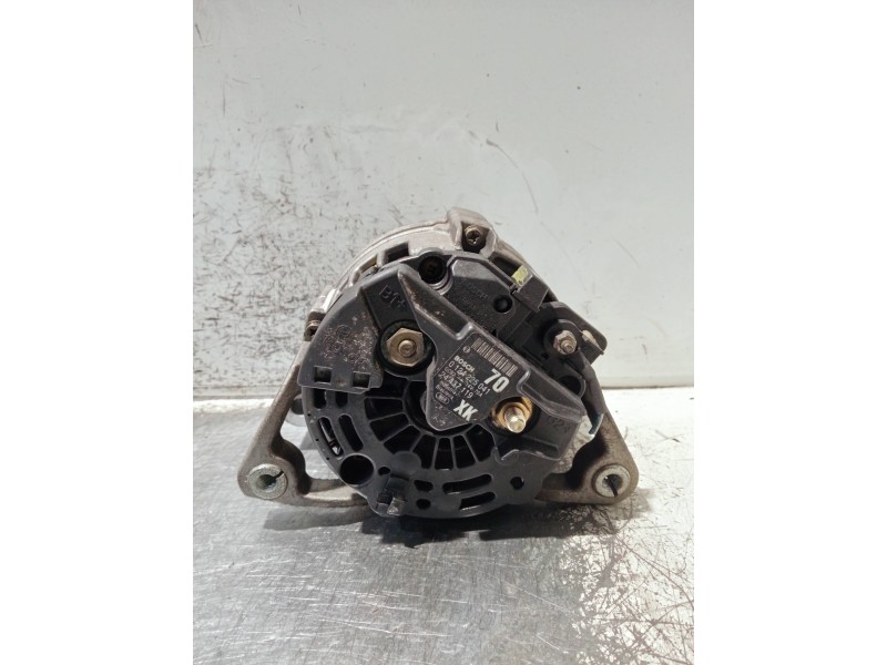 Recambio de alternador para opel corsa c referencia OEM IAM 24437119 0124225041 