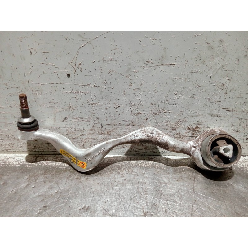 Recambio de brazo suspension inferior delantero izquierdo para bmw serie 3 berlina (e90) referencia OEM IAM 6765305  