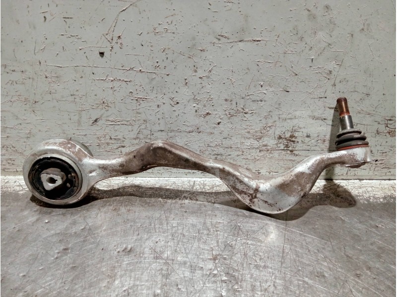 Recambio de brazo suspension inferior delantero izquierdo para bmw serie 3 berlina (e90) referencia OEM IAM 6765305  